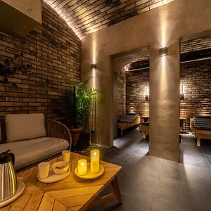 4* Hotel The Viaduct - &